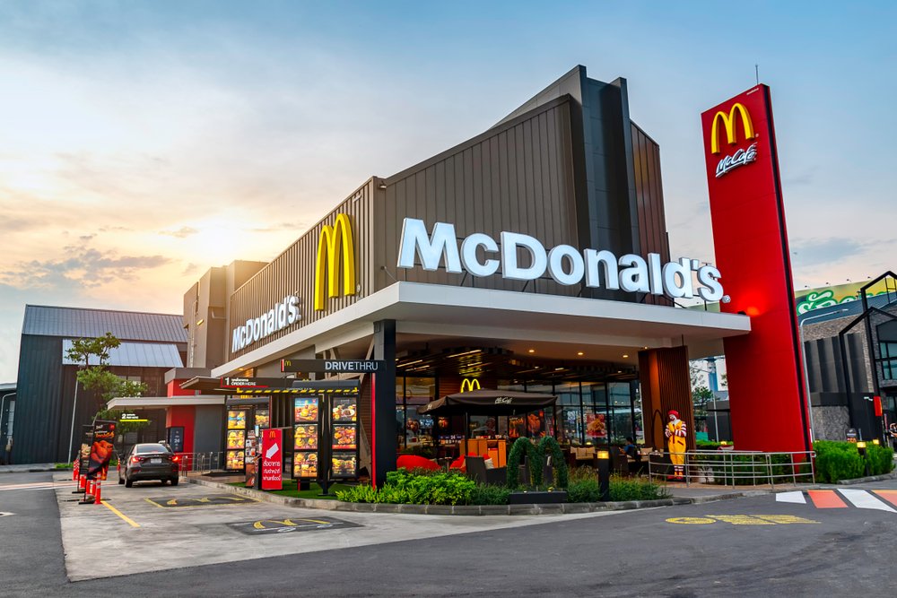 McDonald's chính thức tham gia vào metaverse với đơn đăng ký mở nhà hàng ảo