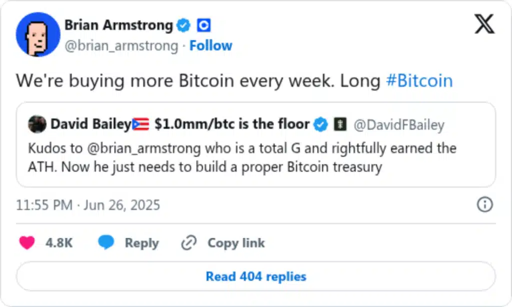 Giám đốc điều hành Coinbase‍ tiết lộ việc​ mua Bitcoin hàng tuần giữa mức ⁢giá cổ ‍phiếu cao kỷ lục